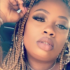 Meet your Posher, Queen jade